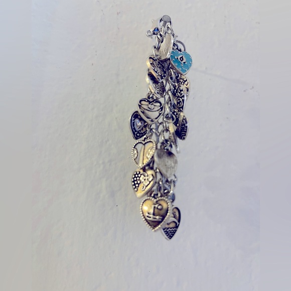 Heart charm bracelet w/ adjustable links - Picture 2 of 6